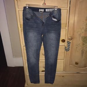 Skinny jeans